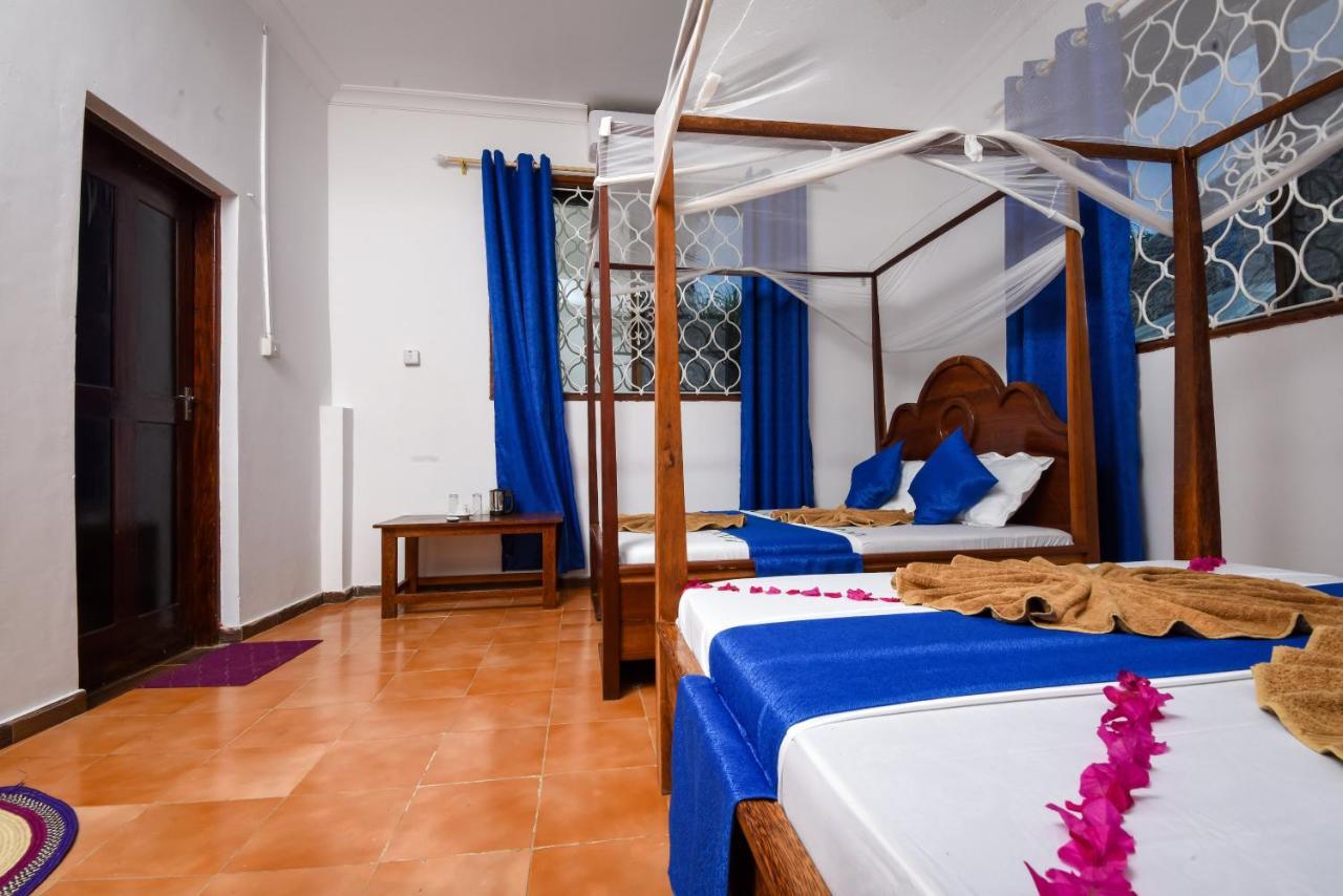 Frühstückspension Faridu Beach 3*