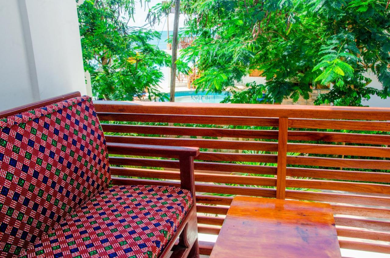 Faridu Beach 3*
